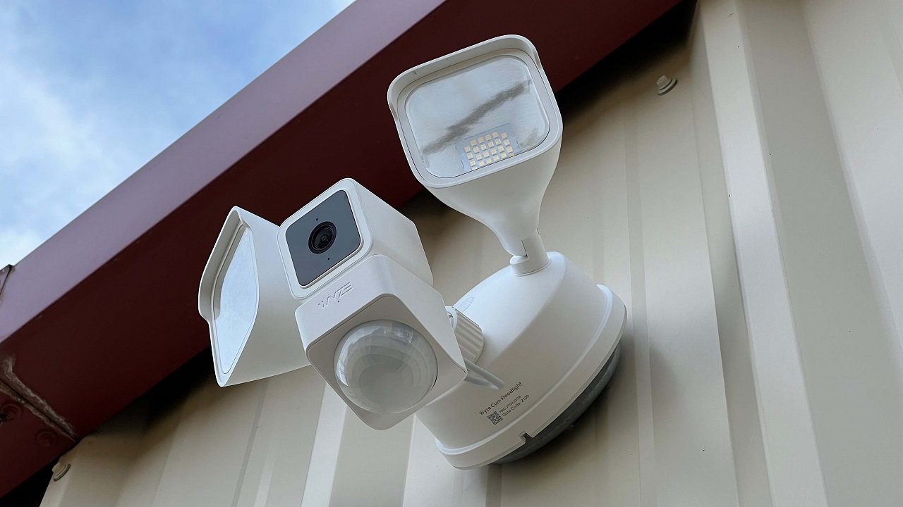 Safeguarding the Wild: Surveillance Wi-Fi Cameras in Remote Areas and National Parks
