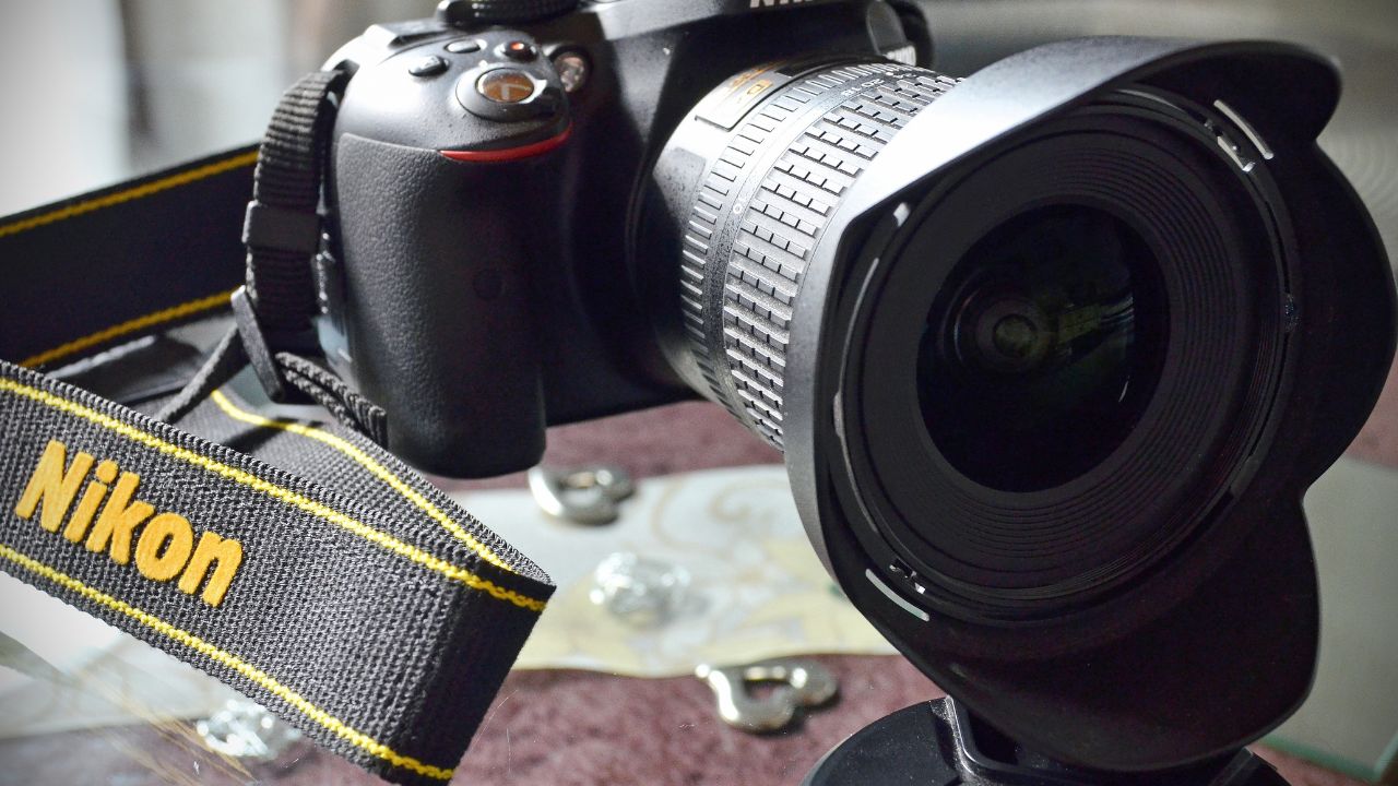 The Ultimate Guide to Choosing the Best Battery for Your Nikon Camera