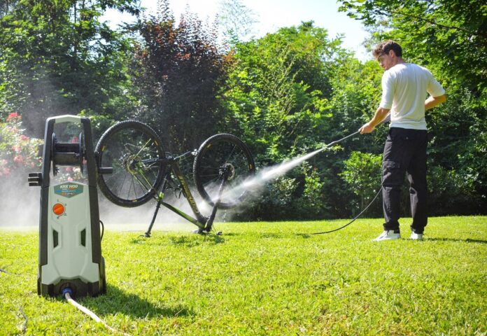 How to Effectively Maintain a Good Pressure Washer